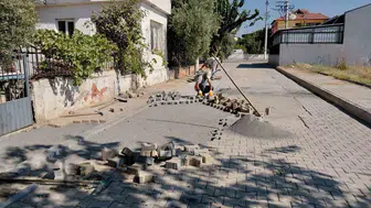 Germencik’te yollar için bakım ve onarım atağı sürüyor