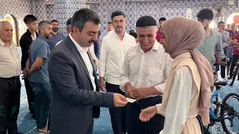 Dicle kaymakamı atış, kur'an kursu kapanışında ödül dağıttı
