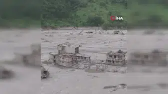 Nepal'deki sel felaketi can almaya devam ediyor: 788 ölü, 2502 kayıp