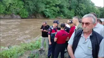 Giresun'da korkutan sel: anne ve iki kızı kayboldu