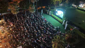Mersin'de çocuklar yaz akşamında sinema keyfini yaşadı