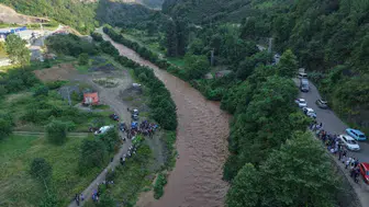 Giresun'daki sel felaketi: Anne ve kızın arama çalışmaları havadan görüntülendi