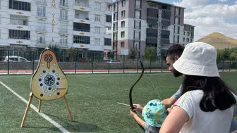 Patnos'ta gençlik festivali renkli görüntülere sahne oldu