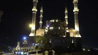 Abdülhamid Han Camii’nde mevlid kandili coşkusu: 10 bin kişi bir araya geldi