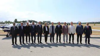 Bursa’da 30 Ağustos zafer bayramı coşkusu havada deneyimlendi