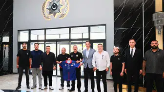 Mersin emniyet müdürü, sezon öncesi taraftarlarla bir araya geldi