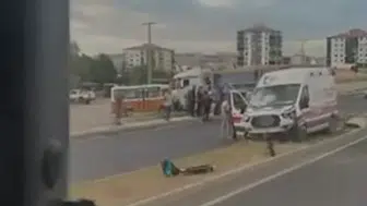 Polatlı'da ambulans ile otomobil çarpıştı: Kazada 5 kişi yaralandı