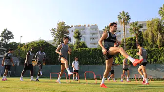 Alanyaspor, Eyüpspor maçı hazırlıklarına Cengiz Aydoğan Tesisleri'nde başladı