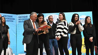 Kayseri'ye adım atan gençler için başkanın sıcak mesajı