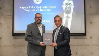 Yapay zeka çağında sanayinin geleceği Denizli'de tartışıldı