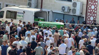 Kocaeli'de denizde cansız bedenleri bulunan 3 kardeş, Belinay'ın doğum gününde toprağa verildi