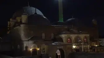 Yozgat'ta mevlid kandili coşkusu: Dualar tarihi camide yapıldı
