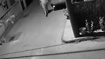 Boşanma sürecindeki çiftler arasında silahlı çatışma: Kadın yaralandı