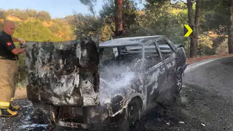 Edremit'te çıkan araç yangını kısa sürede söndürüldü