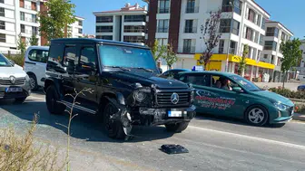 Eskişehir'de lüks cip ile otomobil çarpıştı: Maddi hasar oluştu