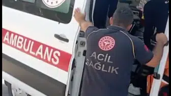 Cide'de denizde akıntıya kapılan aile cankurtaranlar tarafından kurtarıldı