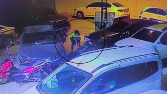 14 yaşında hırsızlık yapan çocuğun kayıplara karışan motosikletini çaldığı anlar kaydedildi