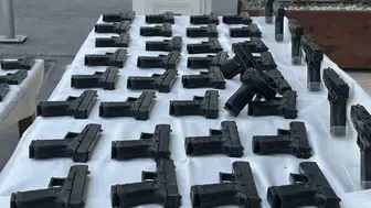 Sakarya'da silah sevkiyatı engellendi: 100 ruhsatsız tabanca ele geçirildi