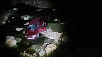 Kastamonu'da köprüden çaya düşen otomobilde 4 yaralı