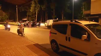 Antalya'da motosiklet ve otomobil çarpıştı: Bir kişi yaralandı