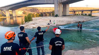 Fırat Nehri'nde mahsur kalan 6 kişi başarılı bir şekilde kurtarıldı