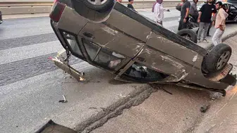 Bilecik'te otomobil devrildi, sürücü hastaneye kaldırıldı