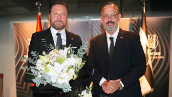 Beşiktaş yönetimi, BJK-Kabataş Vakfı öğretmenlerini stadyumda ağırladı