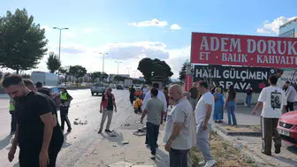 Ankara'da otomobil motosikletle çarpıştı: 2 kişi yaralandı