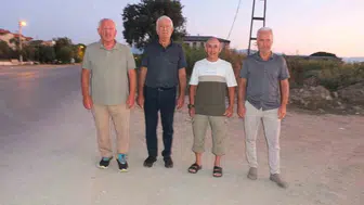 Kaldırımsız cadde, Burhaniye'deki vatandaşları tehlikeye atıyor