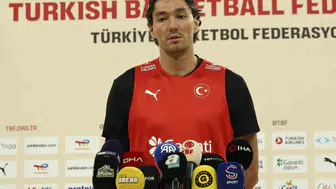 Cedi Osman'dan Litvanya maçı öncesi güçlü mesaj: Taraftarımızın desteğiyle kazanmak istiyoruz