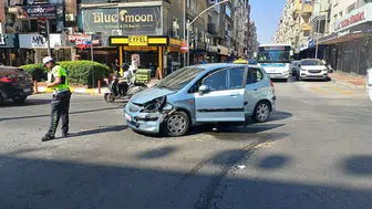 Aydın'da kavşakta zincirleme kaza: 3 araçta maddi hasar