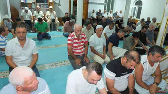 Burhaniye’de Mevlit Kandili coşkusu: Camiler dolup taştı