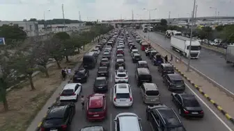 Yıllık iznini tamamlayan gurbetçiler geri dönüyor: Kapıkule'de yoğunluk artıyor
