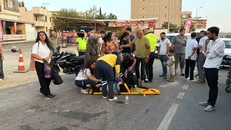 Ehliyetsiz sürücü motosikletle kaza yaptı: iki kişi yaralandı