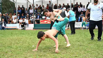 Tortum festivalinde güreş heyecanı: Vali Baruş ve Başkan Sekmen birlikteydi
