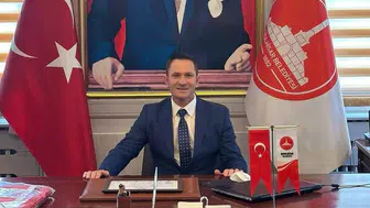 Koyulhisar Belediye Başkanı Bora Karakullukçu partisinden istifa etti