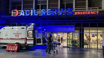Cem Yılmaz sağlık sorunları nedeniyle hastaneye kaldırıldı