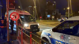 Kayseri'de tramvaya sığınan genç, kuru sıkı tabancayla vurulmuş olarak bulundu