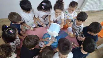 Bolvadinli öğrencilerden anlam dolu bağış: Yetim kardeşlerine destek