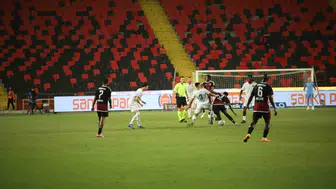 Gaziantep FK, Alanyaspor karşısında ilk yarıyı geride kapattı
