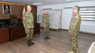 Erzincan'da 3'üncü Ordu Komutanlığı'nda devir teslim töreni gerçekleşti