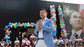 Marmaris’te yaz kursları sona erdi: Çocukların gösterileri göz doldurdu