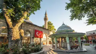 İnegöl Belediyesi’nden Mevlid Kandili’ne özel helva ikramı