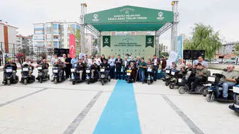 Karatay'da engelli bireylere akülü araç desteği: 80 araç ihtiyaç sahiplerine ulaştı