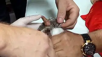 Bitlis'te parmağı sıkışan çocuğa itfaiye müdahalesi: kurtarıldı
