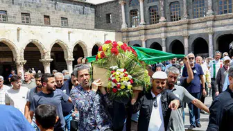 Diyarbakır'da mehdi zana için anma töreni gerçekleştirildi