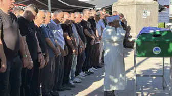 Silahla vurularak hayatını kaybeden baba, defin töreniyle uğurlandı