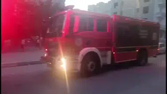 Yangında mahsur kalan iki yavru kedi itfaiye ekibi tarafından kurtarıldı