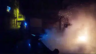 Diyarbakır'da park halindeki araç alev aldı: Yangın kontrol altına alındı
