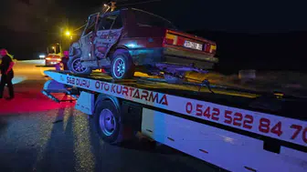 Isparta'da tırla çarpışan otomobilde iki kişi yaralandı